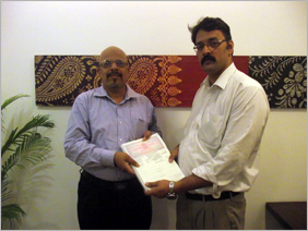 Senior Officials of DBS Bank with Mr. Nandkumar Menon, Head - Alliances, Avenues Senior Officials of DBS Bank with Mr. Nandkumar Menon, Head - Alliances, Avenues